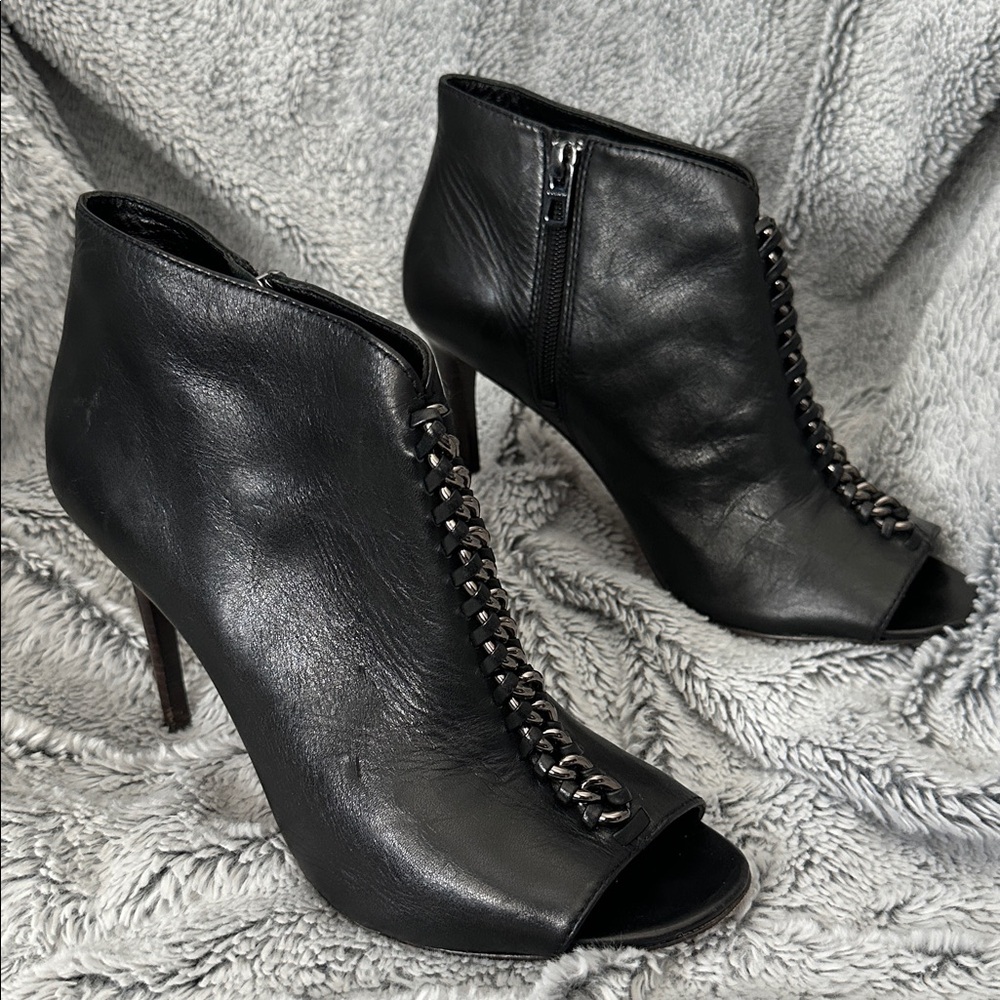 Coach Olie Soft Shine Calf Leather Bootie Sz 9.5 - Picture 3 of 11